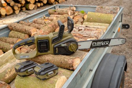 NA-CAMOUFLAGE pila �et�z.Aku CPR 350 Basic Box