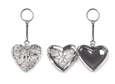 V�ce informac� o v�robku P��v�sek kov SRDCE 26x26mm otev�rac�