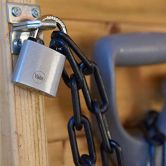 YALE visac� z�mek Y111S/38/121/1